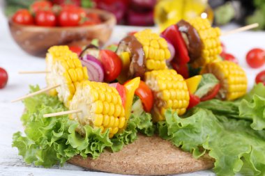 gemiye alır tablo yakın çekim üzerinde sebze dilimlenmiş