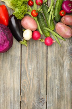 taze organik sebze ile yaz çerçeve