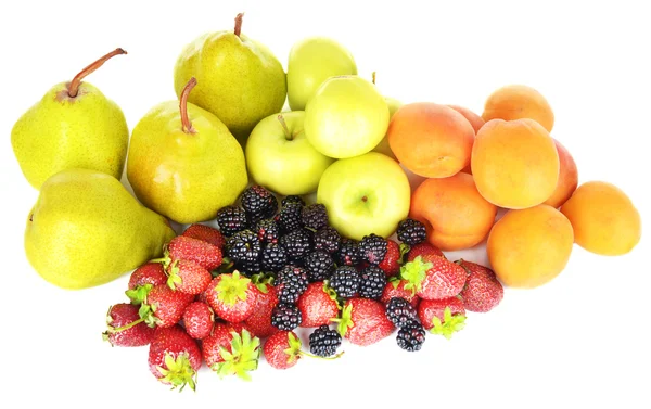 Frutas maduras y bayas aisladas en blanco —  Fotos de Stock