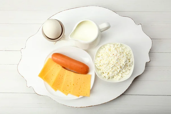 Leckeres Frühstück mit Milch, Ei und Quark — Stockfoto