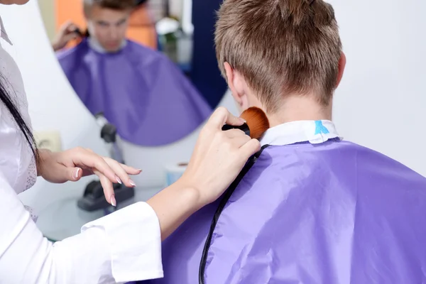 Peluquería corte de pelo clientes — Foto de Stock