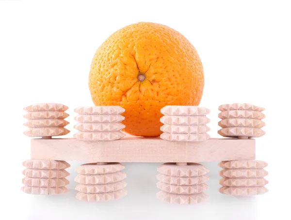 ローラーのブラシと白い背景と分離されたオレンジ — ストック写真