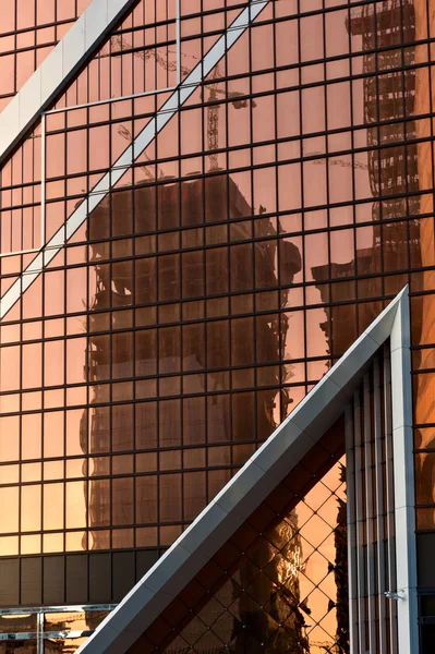 建物の高層ビルの反射 ロイヤリティフリーのストック写真