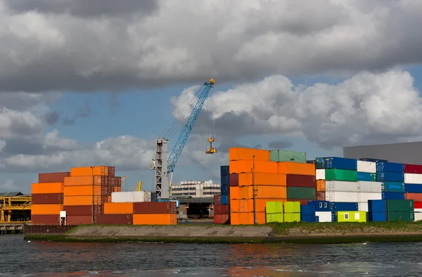 Rotterdami kikötőben a konténerek Jogdíjmentes Stock Képek