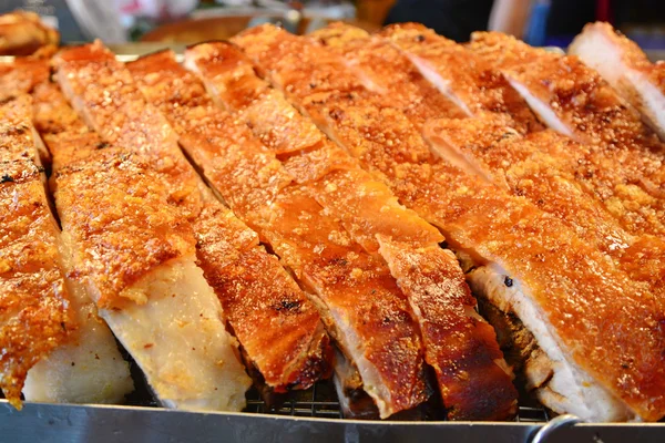 Crispy pork skin of grilled pork — Stock Photo, Image