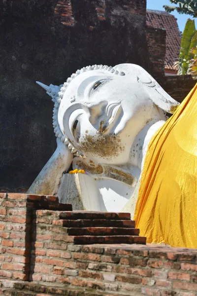 Krásná socha Buddhy z chrámu v Thajsku. — Stock fotografie