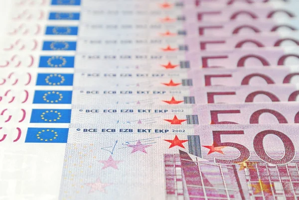 Banknoten in einer Reihe europäische Einheitswährung — Stockfoto