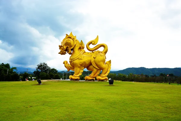 Wat Phrathat Nong Bua v provincii Ubon Ratchathani, Thajsko — Stock fotografie