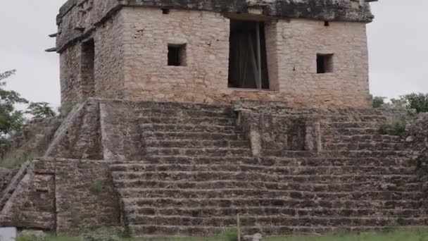 Pirámide Dzibilchaltun Cerca Mérida México — Vídeo de stock