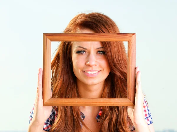 Woman Holding Frame travel concept — Stock Photo, Image