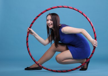 dans hoop mavi güzel kadın