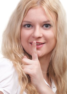 sessizlik için soran genç kız