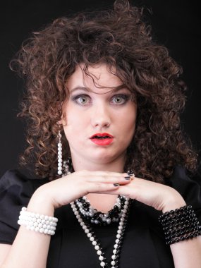 korkmuş sürpriz kız