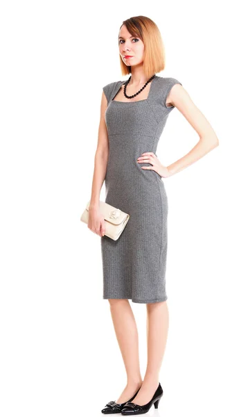 Vacker elegant kvinna i elegant grå klänning — Stockfoto
