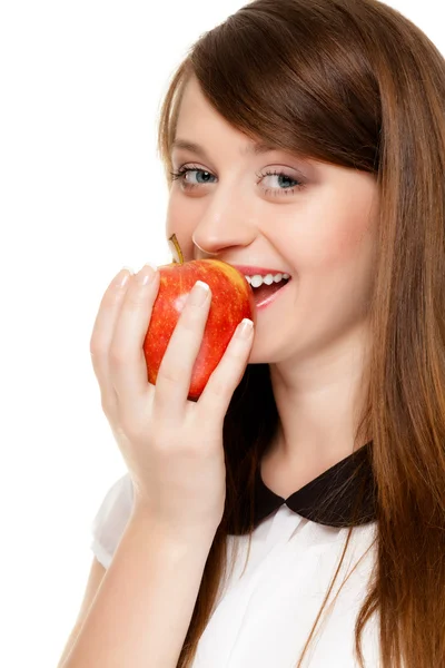 ダイエット。刺すようなアップルの季節のフルーツを食べる少女. — ストック写真