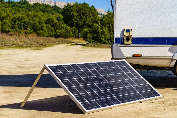 Panel Fotovoltaico Solar Portátil Batería Carga Coche Autocaravana — Foto de Stock