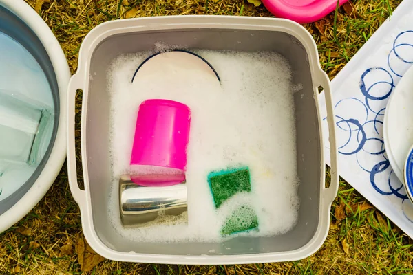 Washing Dishes Bowl Fresh Air Dishwashing Outdoor Camping Site — Stock Photo, Image