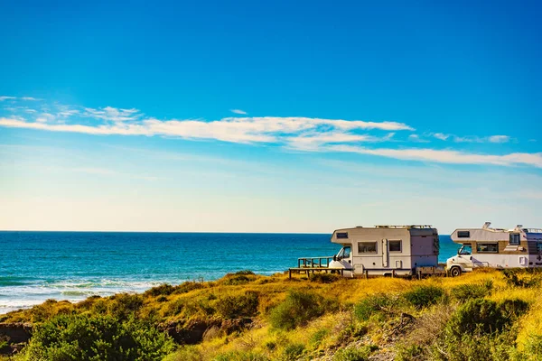 Vista Mare Con Camper Camper Camper Campeggio Sulla Spiaggia Spagna — Foto Stock