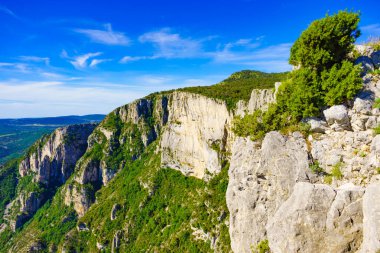 Provence France 'daki Verdon Gorge' da. Dağ manzarası. Belvedere de la Dent d 'Aire izleme noktasından görüntü.