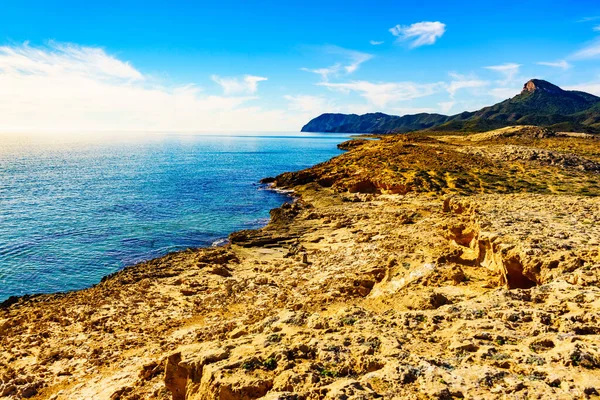 Akdeniz Kıyısı Manzarası Murcia Bölgesinde Kayalık Deniz Kıyısı Calblanque Bölgesel — Stok fotoğraf
