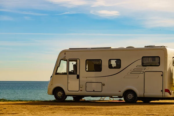 Husbil Husvagn Medelhavskusten Spanien Vild Camping Naturstrand Semester Och Resor — Stockfoto