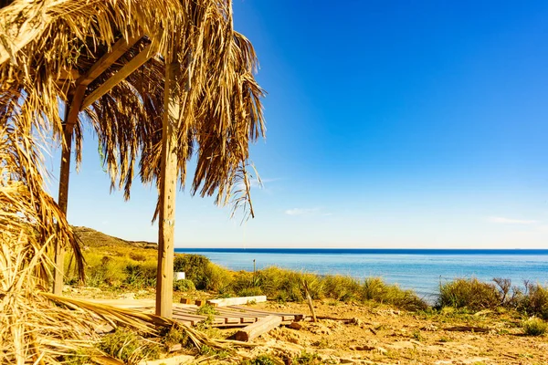 Medelhavets Kust Landskap Strand Med Skydd Palmblad Murcia Regionen Calblanque — Stockfoto
