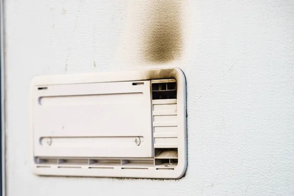 Охрана Машины Сетка Холодильник Вентиляционная Тарелка Почернела Дыма Проблема Газа — стоковое фото