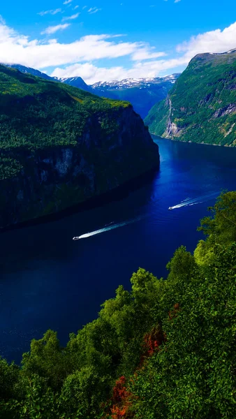 Fjord Geirangerfjord Ferry Boat Θέα Από Ornesvingen Σημείο Θέασης Νορβηγία — Φωτογραφία Αρχείου