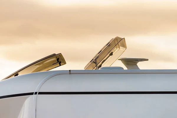Sunroof Raisable Panel Window Roof Top Camper Vehicle Traveling Motorhome — Stock Photo, Image