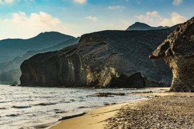Monsul plajı. Deniz manzarası, Cabo de Gata Nijar Doğal Parkı, Almeria ili, Endülüs, İspanya. Doğa rezervi.
