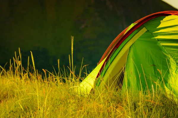 Zelten Zelt Auf Der Natur Sommer Urlaub Und Reisen — Stockfoto