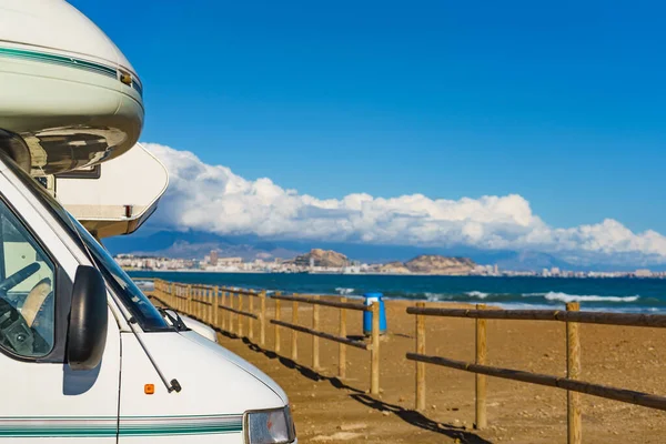 Wohnwagen Der Mittelmeerküste Stadt Alicante Der Ferne Costa Blanca Spanien — Stockfoto