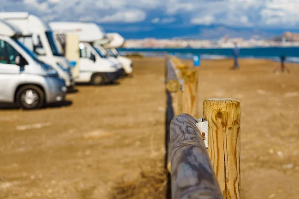 Strandwollzaun Und Wohnwagencamping Der Mittelmeerküste Stadt Alicante Der Ferne Costa — Stockfoto