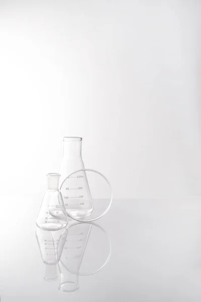 Achtergrond Voor Branding Productpresentatie Lege Hemicale Biologische Laboratorium Glaswerk Collectie — Stockfoto