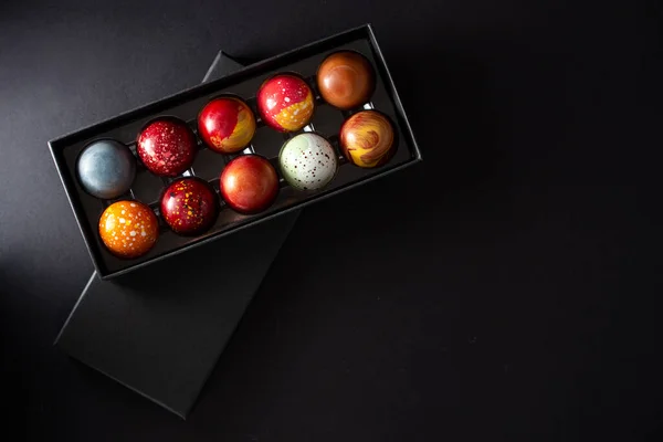 Caja Regalo Abierta Con Surtido Bombones Chocolate Caseros Dulces Chocolate — Foto de Stock
