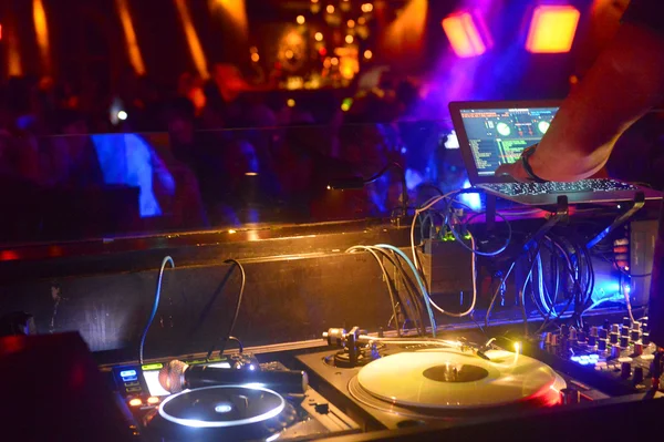 DJ mixer — Stock Photo, Image