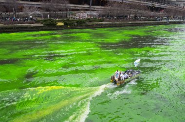 Chicago River dyed green clipart