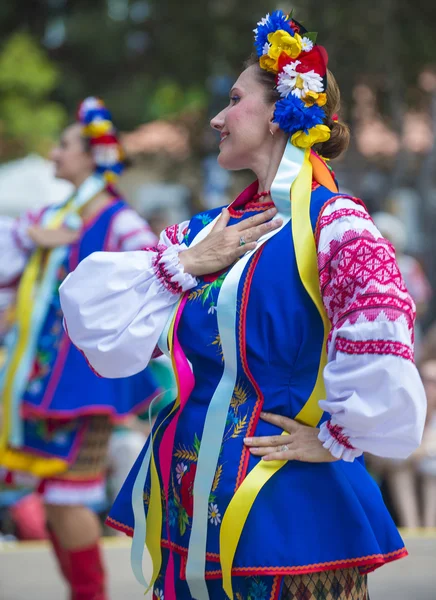 Українських народних танцюристів — стокове фото