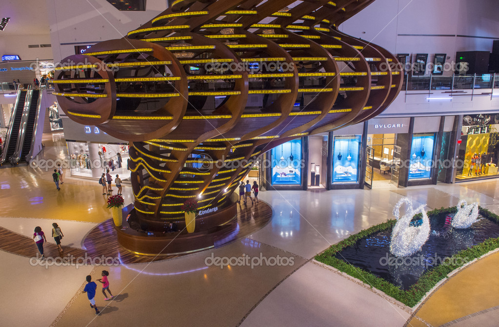 Las Vegas Crystals mall Stock Editorial Photo © kobbydagan 32344499