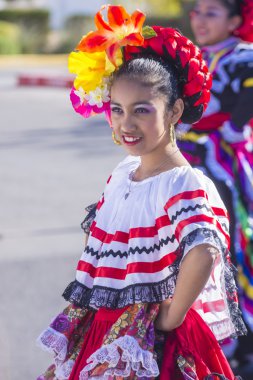 İspanyol uluslararası günü yürüyüşü