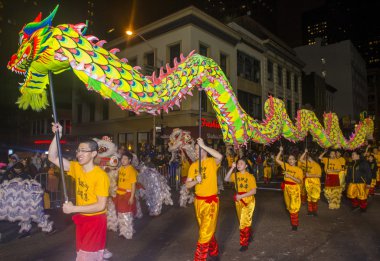 Çin yeni yılı parade