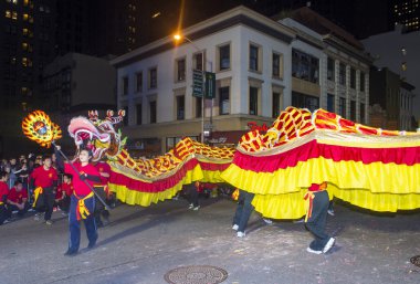 Çin yeni yılı parade