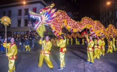 Çin yeni yılı parade