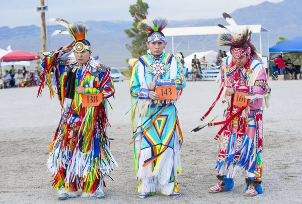 Pajutowie plemienia pow wow — Zdjęcie stockowe