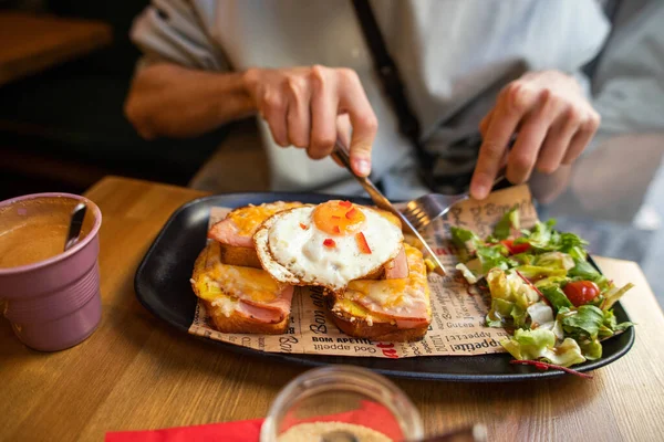 Delicious Breakfast Egg Toast — Fotografia de Stock