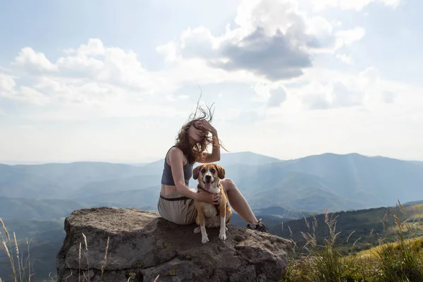 Young Woman Dog Mountains Hike — Stockfoto