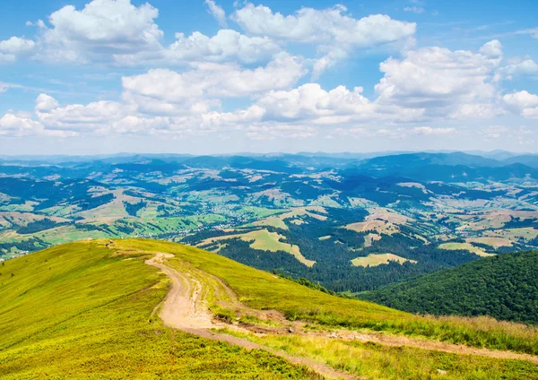 Road on top of high mountains. — Stock Photo, Image