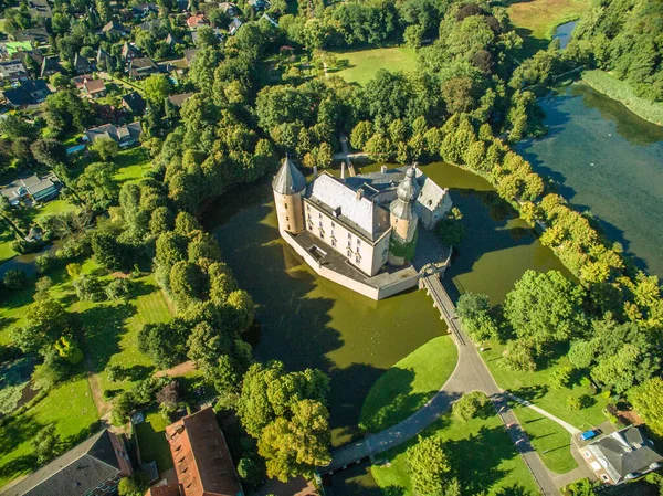 O castelo de Gemen em westphalia, Borken - Alemanha — Fotografia de Stock