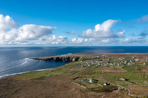 Aerial view of the beautiful coastline of Gweedore : Bloody foreland and Brinlack - County Donegal, Ireland — Stock Photo, Image