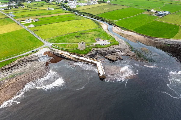 郡スライゴのイージー桟橋と城-アイルランド共和国 — ストック写真